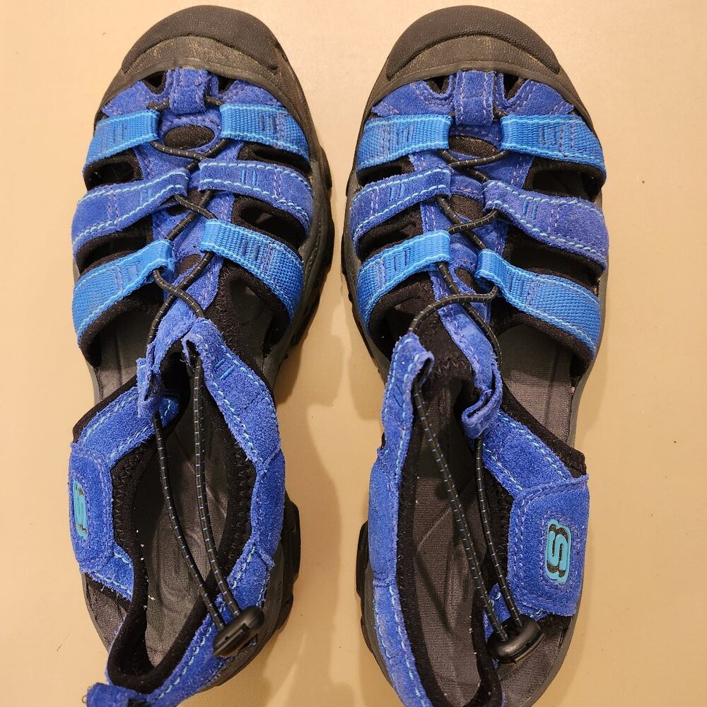 Sketchers Sandles